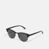 Pier One Unisex - Lunettes De Soleil - Black -Pier One d41e2edf45ee4a51aed6652bede5d74a